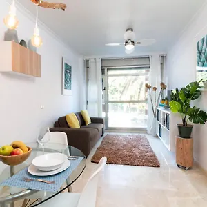 https://new-zafiro-centro-sta-cruz-wifigym.tenerifehoteles.net
